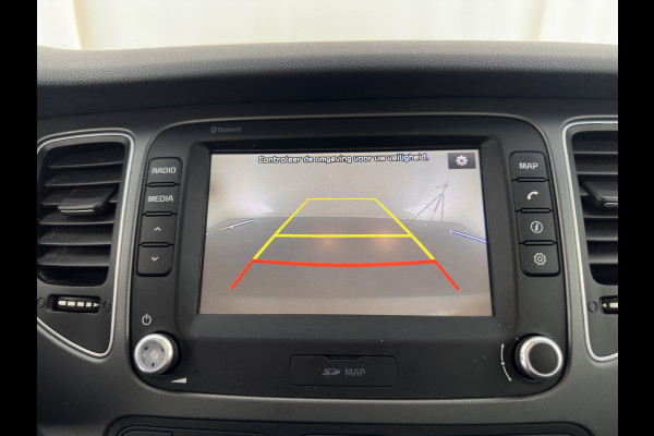 Kia Carens 1.6 GDi First Edition [ 7-Pers. ] *NAVI-FULLMAP | COMFORT-SEATS | CAMERA | ECC | PDC | CRUISE | 17''ALU*