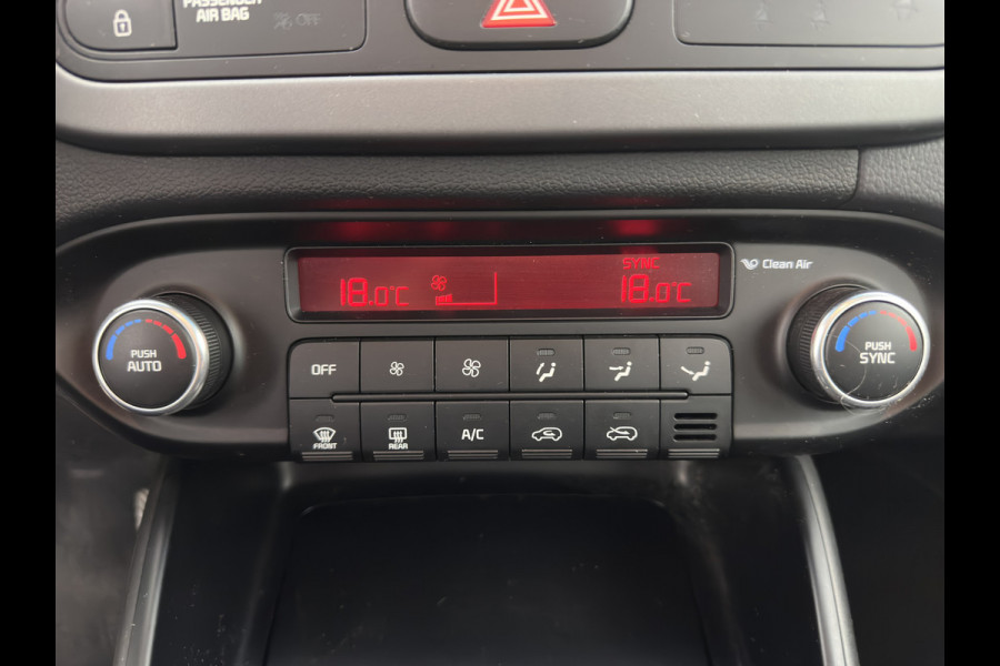 Kia Carens 1.6 GDi First Edition [ 7-Pers. ] *NAVI-FULLMAP | COMFORT-SEATS | CAMERA | ECC | PDC | CRUISE | 17''ALU*