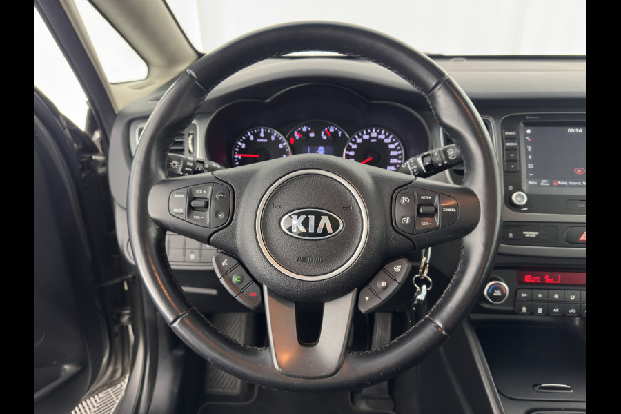 Kia Carens 1.6 GDi First Edition [ 7-Pers. ] *NAVI-FULLMAP | COMFORT-SEATS | CAMERA | ECC | PDC | CRUISE | 17''ALU*