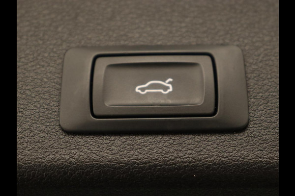 Audi A4 1.4 TFSI Design Pro Line Plus | Stoelverwarming | Virtual Cockpit | Carplay | Sportstoelen | Navigatie | Fulll LED | Climate control | Parkeerhulp | Cruise control
