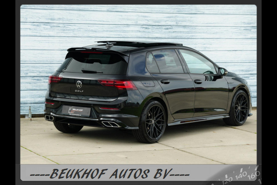 Volkswagen Golf 1.5 eTSI R-Line Pano H&K Audio Cruise Camera