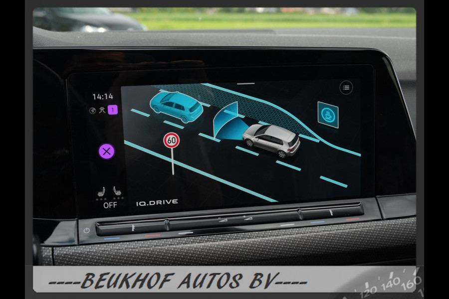 Volkswagen Golf 1.5 eTSI R-Line Pano H&K Audio Cruise Camera