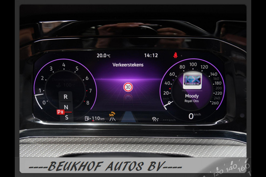 Volkswagen Golf 1.5 eTSI R-Line Pano H&K Audio Cruise Camera
