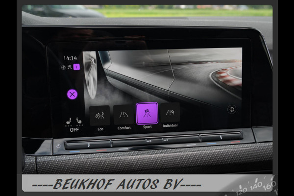 Volkswagen Golf 1.5 eTSI R-Line Pano H&K Audio Cruise Camera
