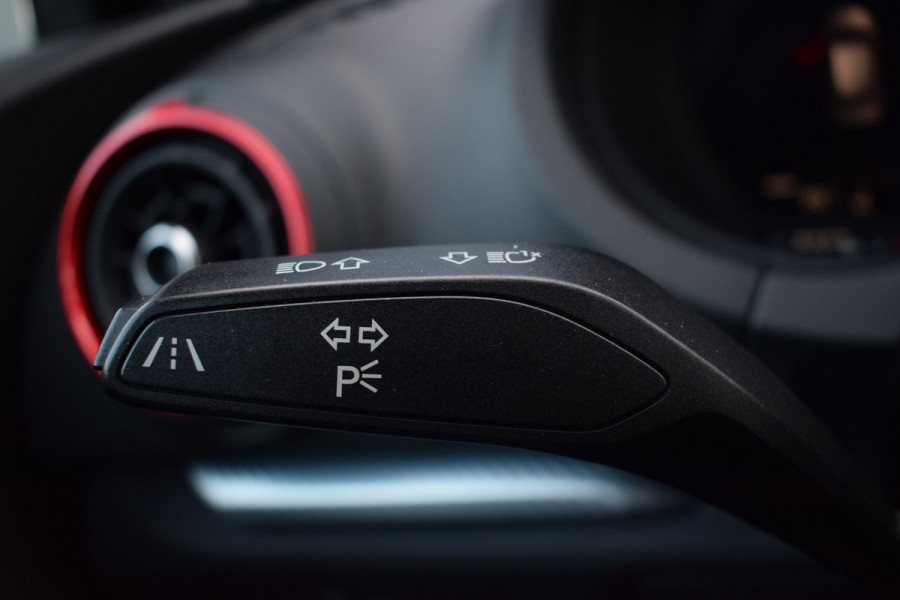 Audi RS3 Sportback 2.5 TFSI 400pk Quattro | Pano | Leer | B&O