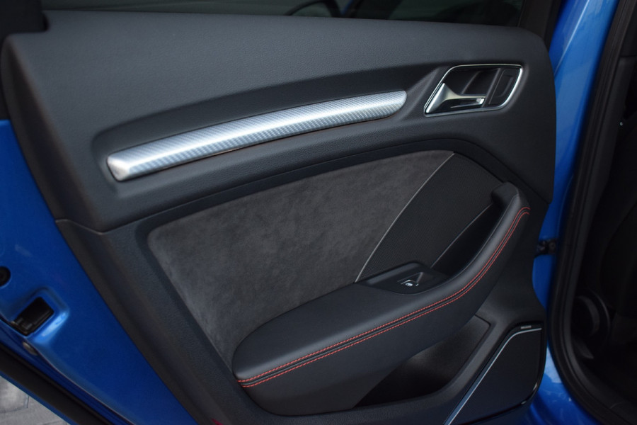 Audi RS3 Sportback 2.5 TFSI 400pk Quattro | Pano | Leer | B&O