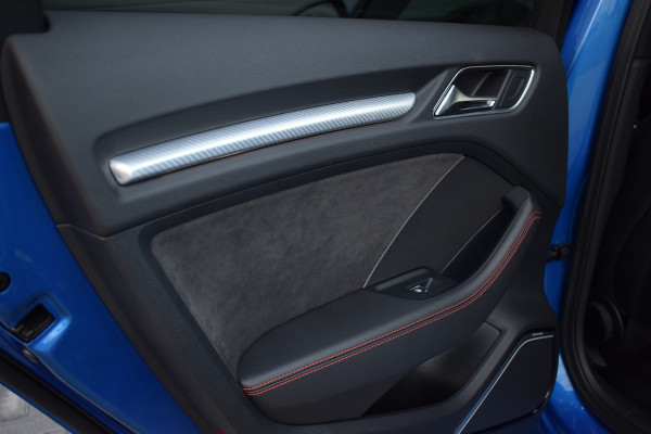 Audi RS3 Sportback 2.5 TFSI 400pk Quattro | Pano | Leer | B&O