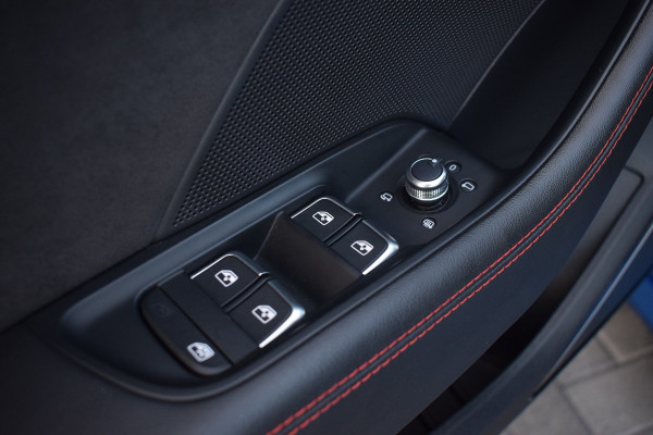 Audi RS3 Sportback 2.5 TFSI 400pk Quattro | Pano | Leer | B&O