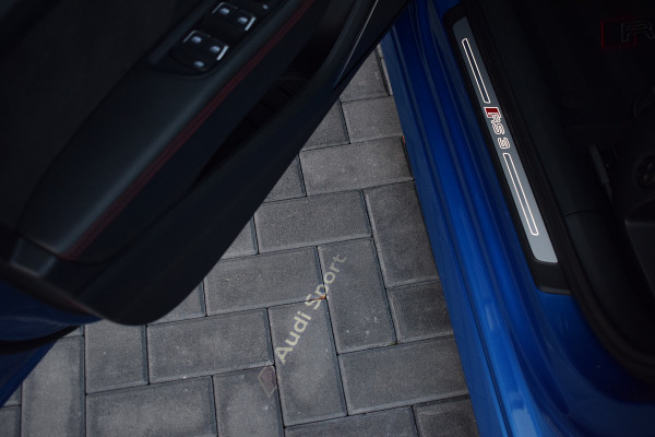 Audi RS3 Sportback 2.5 TFSI 400pk Quattro | Pano | Leer | B&O