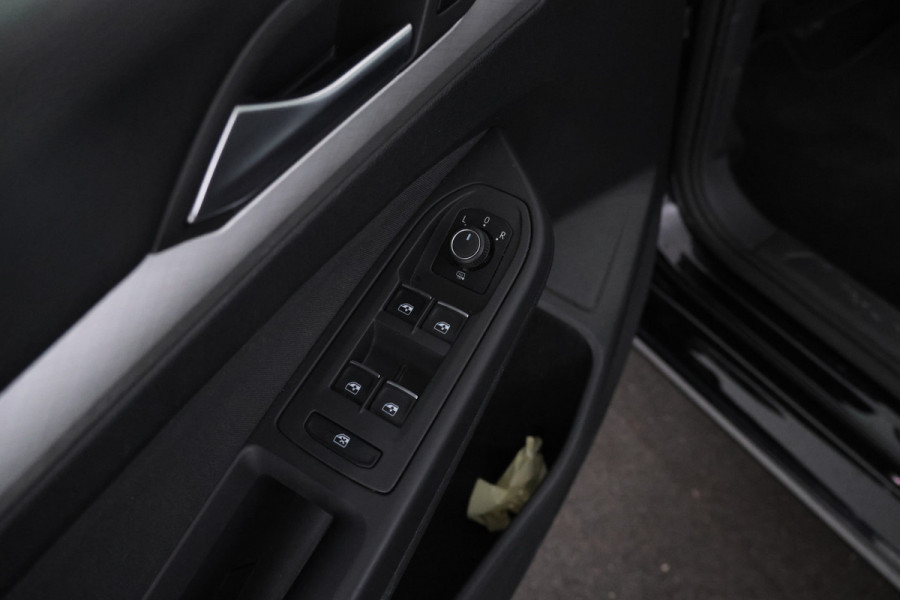 Volkswagen GOLF Variant 1.0 TSI Life Business Nieuw Model, Virtual, Climate, Navigatie