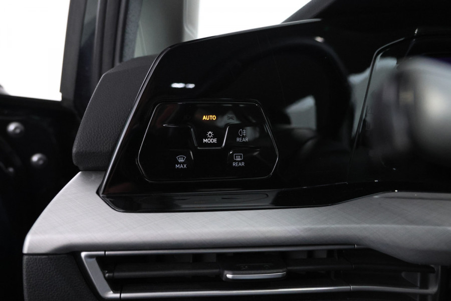 Volkswagen GOLF Variant 1.0 TSI Life Business Nieuw Model, Virtual, Climate, Navigatie