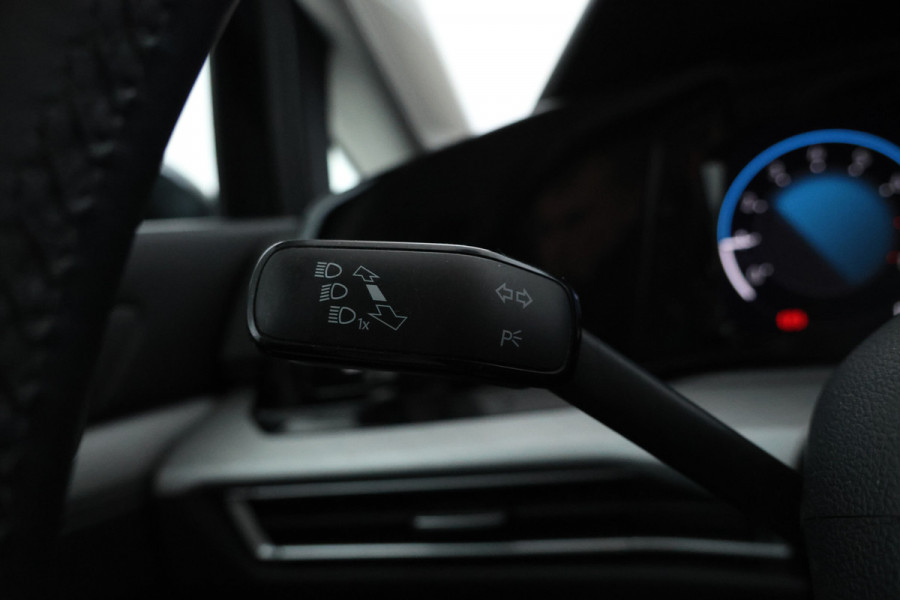 Volkswagen GOLF Variant 1.0 TSI Life Business Nieuw Model, Virtual, Climate, Navigatie