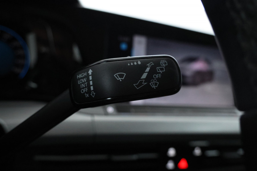 Volkswagen GOLF Variant 1.0 TSI Life Business Nieuw Model, Virtual, Climate, Navigatie