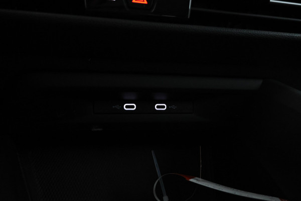Volkswagen GOLF Variant 1.0 TSI Life Business Nieuw Model, Virtual, Climate, Navigatie