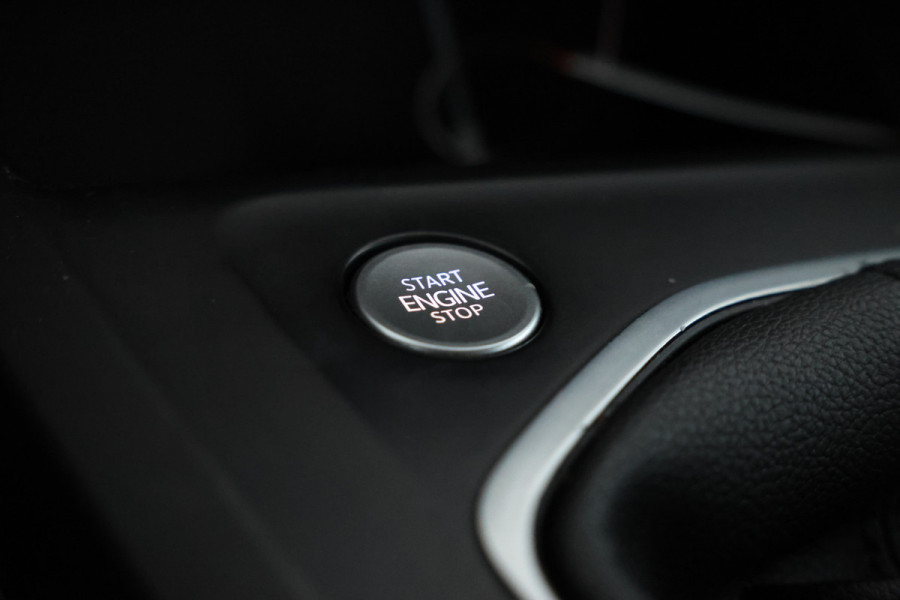 Volkswagen GOLF Variant 1.0 TSI Life Business Nieuw Model, Virtual, Climate, Navigatie