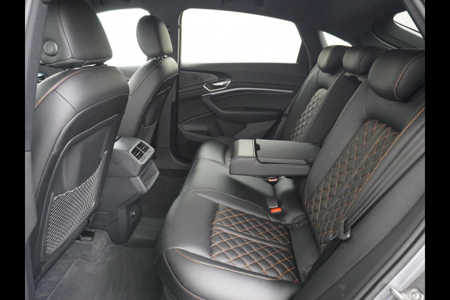 Audi e-tron Sportback 55 quattro Advanced edition 95 kWh VAN: 39.900,- VOOR: 37.440,- UW HERFSTVOORDEEL: 2.460,- | RIJKLAARPRIJS INCL. 12MND BOVAG | ADD. CRUISE CONTROL | CAMERA | LEDER