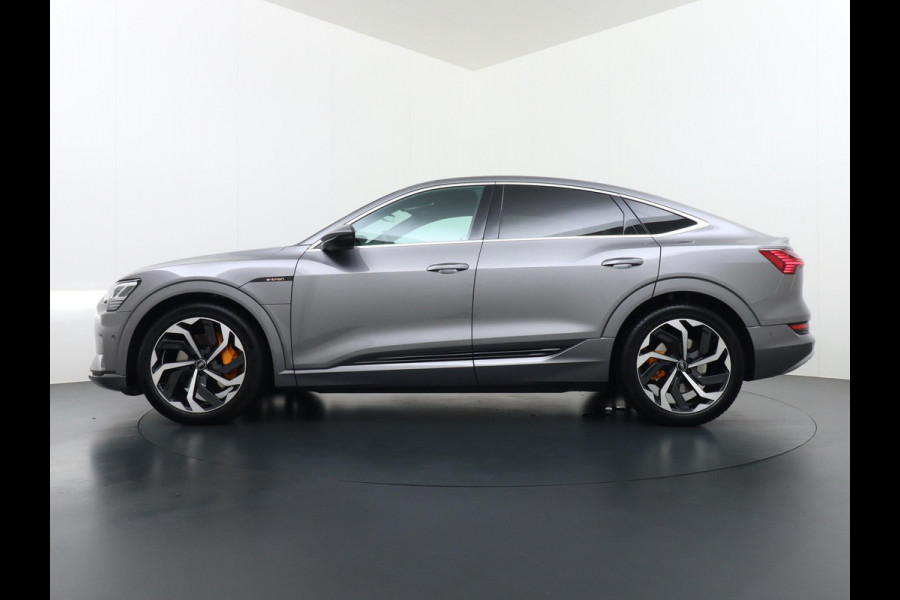 Audi e-tron Sportback 55 quattro Advanced edition 95 kWh VAN: 39.900,- VOOR: 37.440,- UW HERFSTVOORDEEL: 2.460,- | RIJKLAARPRIJS INCL. 12MND BOVAG | ADD. CRUISE CONTROL | CAMERA | LEDER