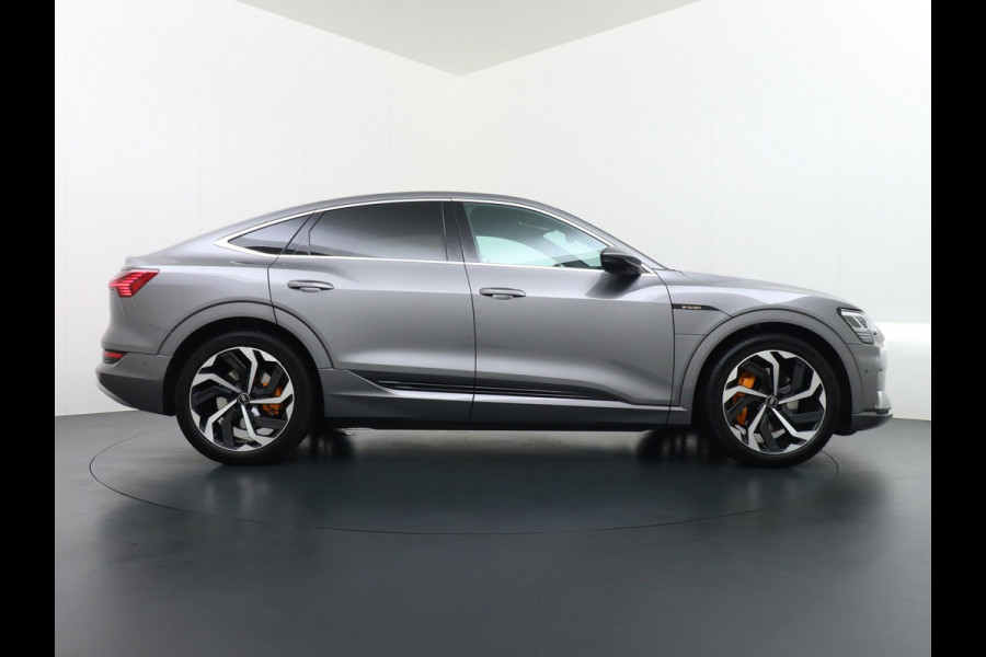 Audi e-tron Sportback 55 quattro Advanced edition 95 kWh VAN: 39.900,- VOOR: 37.440,- UW HERFSTVOORDEEL: 2.460,- | RIJKLAARPRIJS INCL. 12MND BOVAG | ADD. CRUISE CONTROL | CAMERA | LEDER