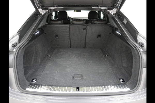 Audi e-tron Sportback 55 quattro Advanced edition 95 kWh VAN: 39.900,- VOOR: 37.440,- UW HERFSTVOORDEEL: 2.460,- | RIJKLAARPRIJS INCL. 12MND BOVAG | ADD. CRUISE CONTROL | CAMERA | LEDER