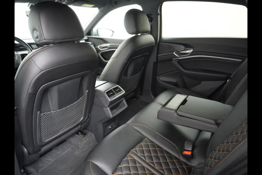 Audi e-tron Sportback 55 quattro Advanced edition 95 kWh VAN: 39.900,- VOOR: 37.440,- UW HERFSTVOORDEEL: 2.460,- | RIJKLAARPRIJS INCL. 12MND BOVAG | ADD. CRUISE CONTROL | CAMERA | LEDER