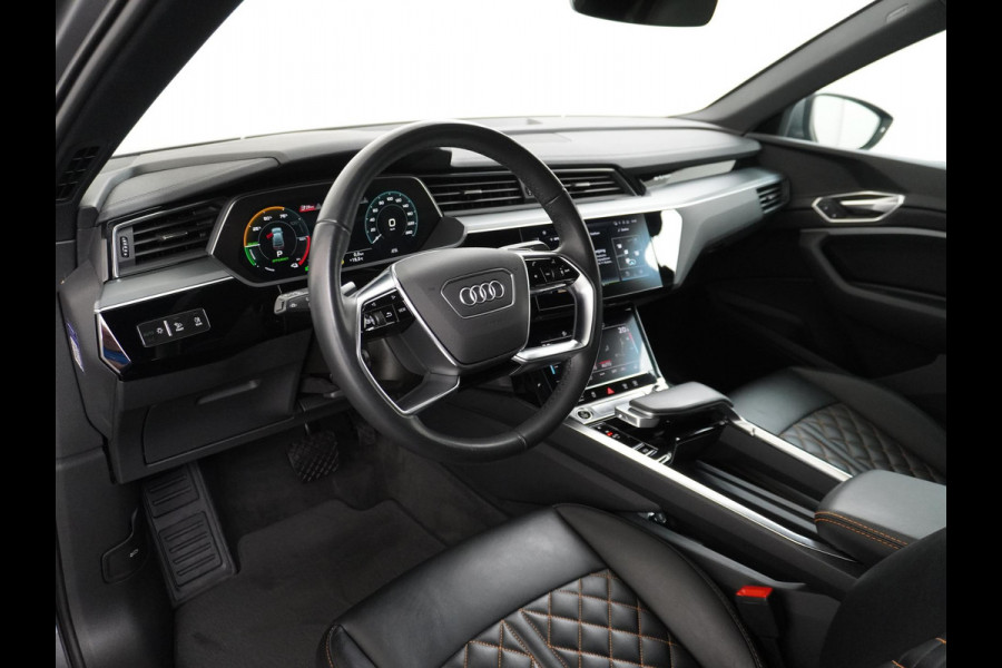 Audi e-tron Sportback 55 quattro Advanced edition 95 kWh VAN: 39.900,- VOOR: 37.440,- UW HERFSTVOORDEEL: 2.460,- | RIJKLAARPRIJS INCL. 12MND BOVAG | ADD. CRUISE CONTROL | CAMERA | LEDER