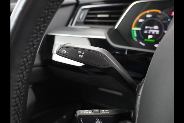 Audi e-tron Sportback 55 quattro Advanced edition 95 kWh VAN: 39.900,- VOOR: 37.440,- UW HERFSTVOORDEEL: 2.460,- | RIJKLAARPRIJS INCL. 12MND BOVAG | ADD. CRUISE CONTROL | CAMERA | LEDER