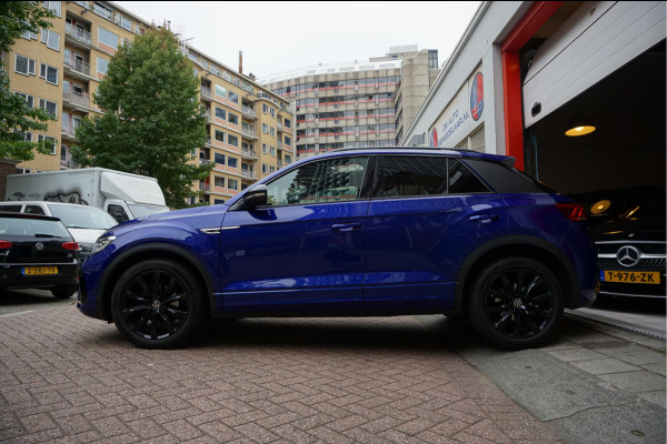 Volkswagen T-Roc 1.5 TSI R-Line Black Style | Facelift | Panoramadak | IQ light | Virtual cockpit | Adaptive + Lane departure | Apple Carplay | Sfeerverlichting | Dealer onderhouden Business+