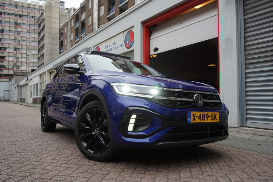 Volkswagen T-Roc 1.5 TSI R-Line Black Style | Facelift | Panoramadak | IQ light | Virtual cockpit | Adaptive + Lane departure | Apple Carplay | Sfeerverlichting | Dealer onderhouden Business+