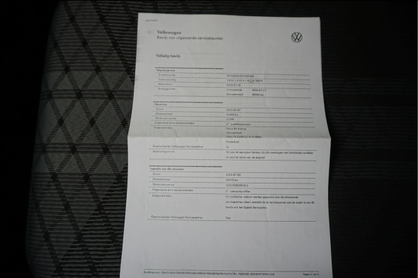 Volkswagen T-Roc 1.5 TSI R-Line Black Style | Facelift | Panoramadak | IQ light | Virtual cockpit | Adaptive + Lane departure | Apple Carplay | Sfeerverlichting | Dealer onderhouden Business+