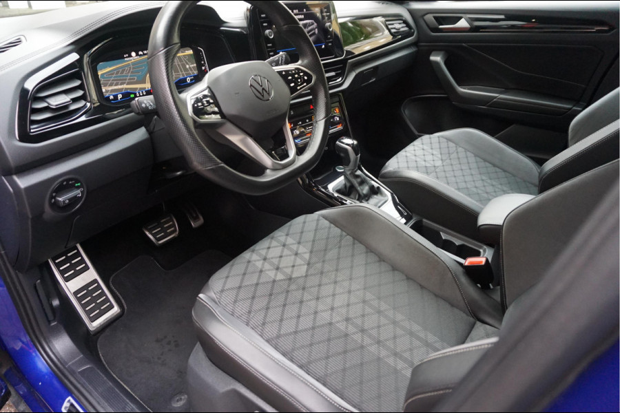 Volkswagen T-Roc 1.5 TSI R-Line Black Style | Facelift | Panoramadak | IQ light | Virtual cockpit | Adaptive + Lane departure | Apple Carplay | Sfeerverlichting | Dealer onderhouden Business+