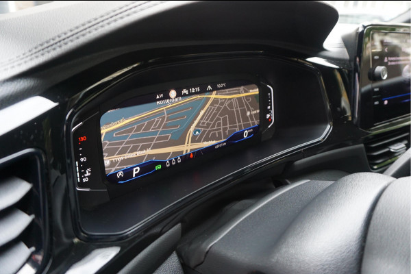 Volkswagen T-Roc 1.5 TSI R-Line Black Style | Facelift | Panoramadak | IQ light | Virtual cockpit | Adaptive + Lane departure | Apple Carplay | Sfeerverlichting | Dealer onderhouden Business+