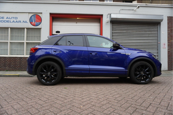 Volkswagen T-Roc 1.5 TSI R-Line Black Style | Facelift | Panoramadak | IQ light | Virtual cockpit | Adaptive + Lane departure | Apple Carplay | Sfeerverlichting | Dealer onderhouden Business+