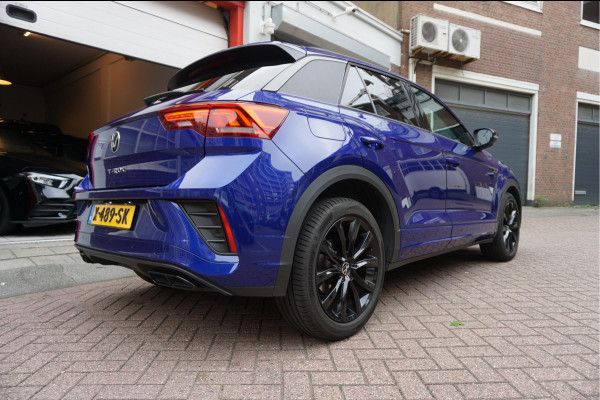 Volkswagen T-Roc 1.5 TSI R-Line Black Style | Facelift | Panoramadak | IQ light | Virtual cockpit | Adaptive + Lane departure | Apple Carplay | Sfeerverlichting | Dealer onderhouden Business+