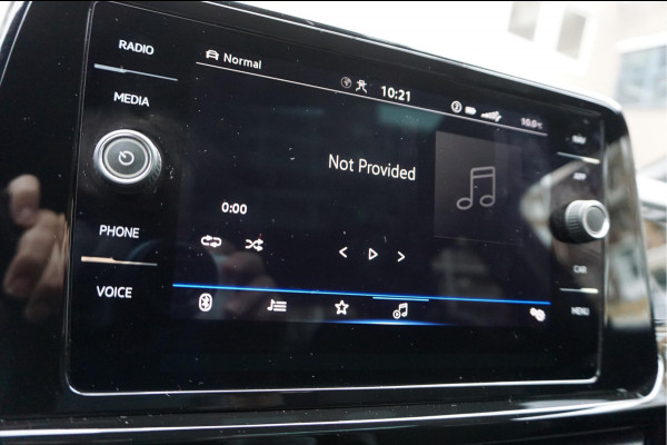 Volkswagen T-Roc 1.5 TSI R-Line Black Style | Facelift | Panoramadak | IQ light | Virtual cockpit | Adaptive + Lane departure | Apple Carplay | Sfeerverlichting | Dealer onderhouden Business+
