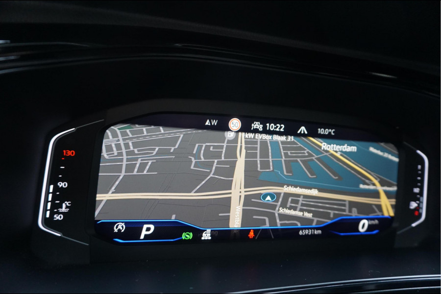 Volkswagen T-Roc 1.5 TSI R-Line Black Style | Facelift | Panoramadak | IQ light | Virtual cockpit | Adaptive + Lane departure | Apple Carplay | Sfeerverlichting | Dealer onderhouden Business+