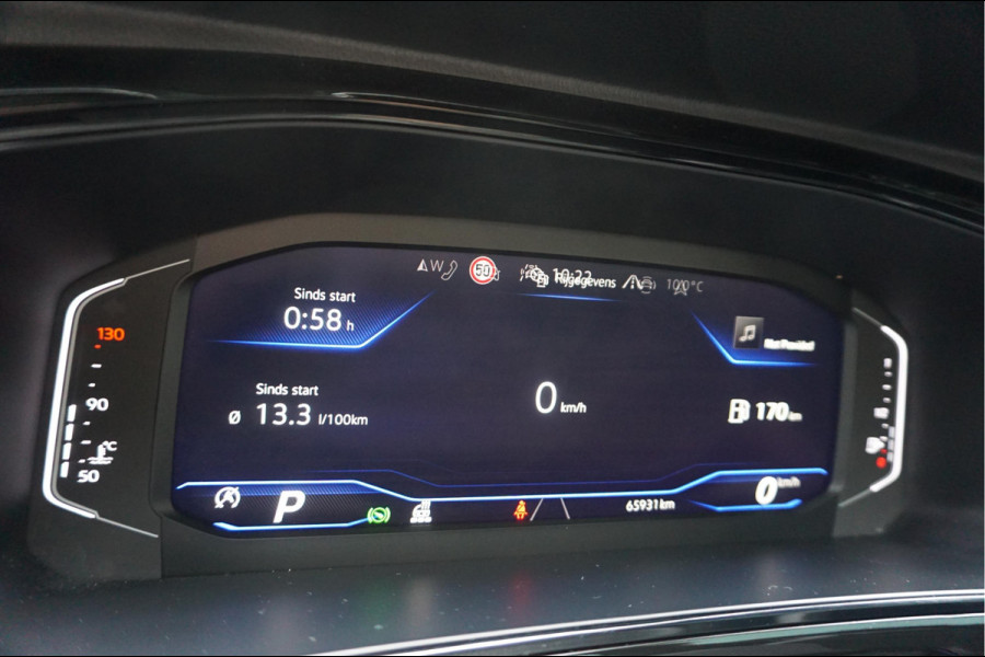 Volkswagen T-Roc 1.5 TSI R-Line Black Style | Facelift | Panoramadak | IQ light | Virtual cockpit | Adaptive + Lane departure | Apple Carplay | Sfeerverlichting | Dealer onderhouden Business+