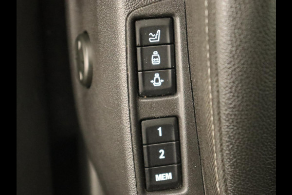 Opel Insignia 1.6 Turbo Innovation | Stoelventilatie | Head-Up | Trekhaak | 360 Camera | Leder | Matrix LED | OPC Line | Achterbankverwarming | Carplay | AGR Stoel | Parkeerhulp