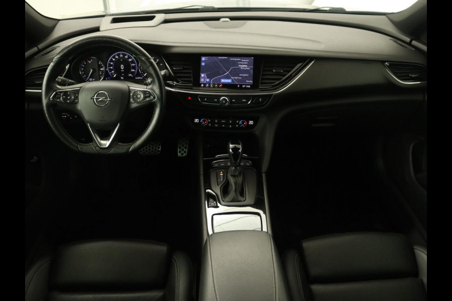 Opel Insignia 1.6 Turbo Innovation | Stoelventilatie | Head-Up | Trekhaak | 360 Camera | Leder | Matrix LED | OPC Line | Achterbankverwarming | Carplay | AGR Stoel | Parkeerhulp