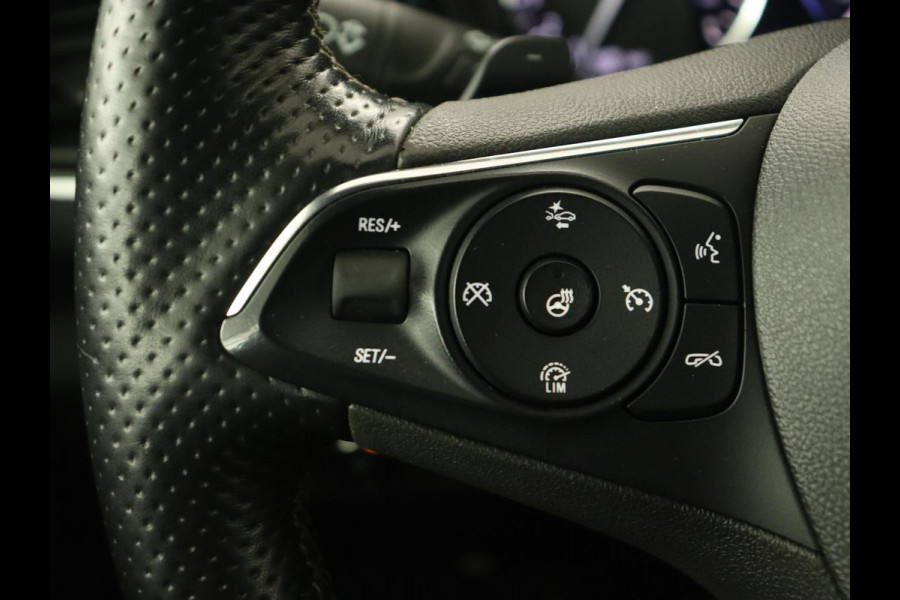 Opel Insignia 1.6 Turbo Innovation | Stoelventilatie | Head-Up | Trekhaak | 360 Camera | Leder | Matrix LED | OPC Line | Achterbankverwarming | Carplay | AGR Stoel | Parkeerhulp