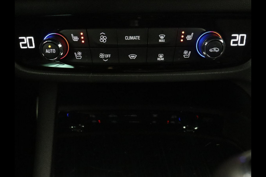 Opel Insignia 1.6 Turbo Innovation | Stoelventilatie | Head-Up | Trekhaak | 360 Camera | Leder | Matrix LED | OPC Line | Achterbankverwarming | Carplay | AGR Stoel | Parkeerhulp