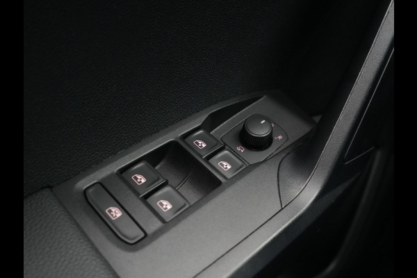 Seat Arona 1.0 TSI Style Business Intense Navigatie Keyless Carplay Sideassist Acc Pdc 299