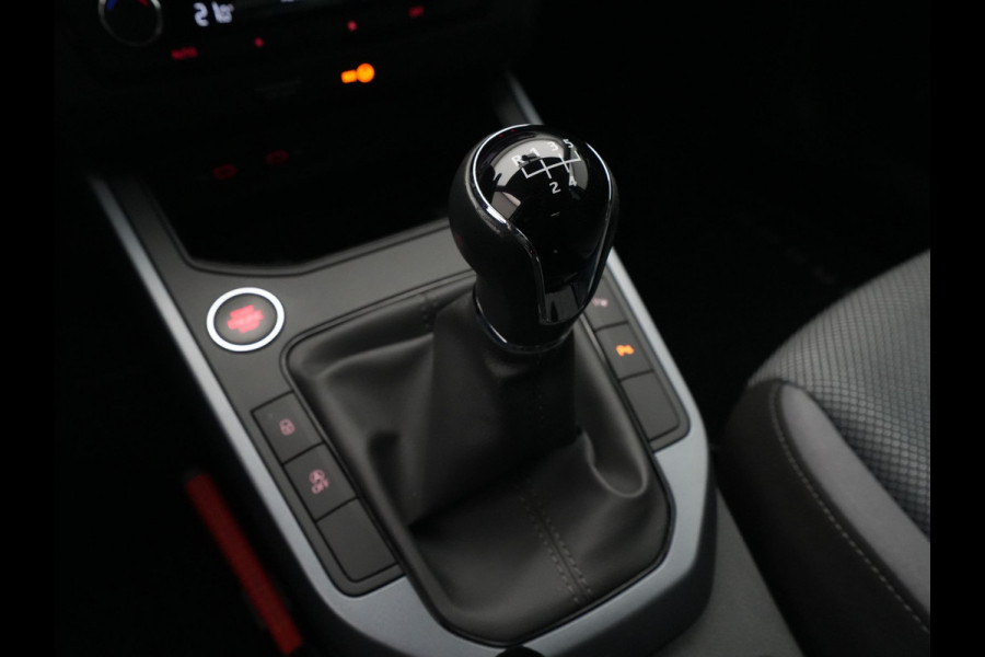 Seat Arona 1.0 TSI Style Business Intense Navigatie Keyless Carplay Sideassist Acc Pdc 299