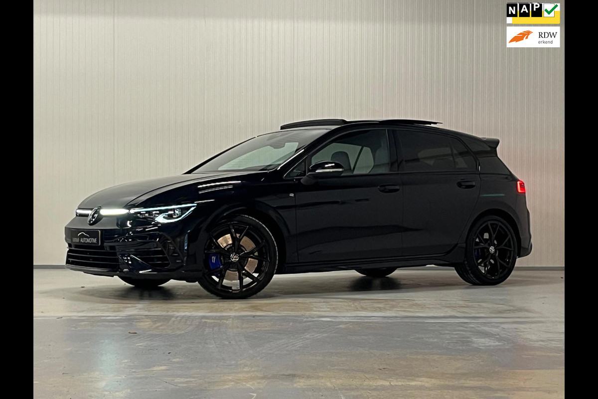 Volkswagen Golf 2.0 TSI R 4Motion | PANO | LEDER | HUD | H&K | NURBURGRING | AKRAPOVIC