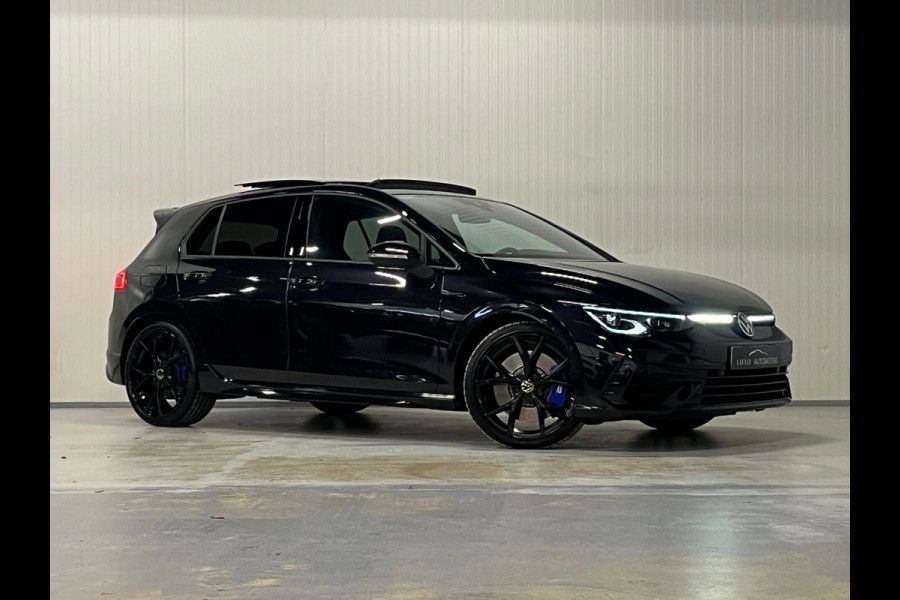 Volkswagen Golf 2.0 TSI R 4Motion | PANO | LEDER | HUD | H&K | NURBURGRING | AKRAPOVIC