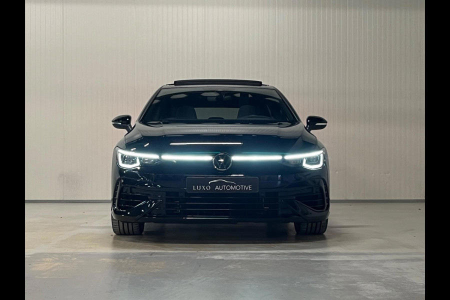 Volkswagen Golf 2.0 TSI R 4Motion | PANO | LEDER | HUD | H&K | NURBURGRING | AKRAPOVIC