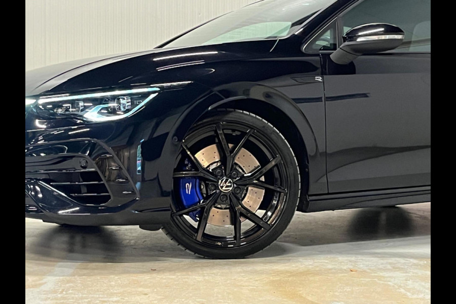 Volkswagen Golf 2.0 TSI R 4Motion | PANO | LEDER | HUD | H&K | NURBURGRING | AKRAPOVIC