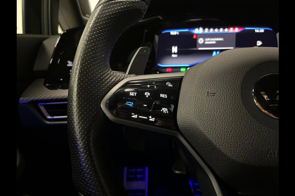 Volkswagen Golf 2.0 TSI R 4Motion | PANO | LEDER | HUD | H&K | NURBURGRING | AKRAPOVIC