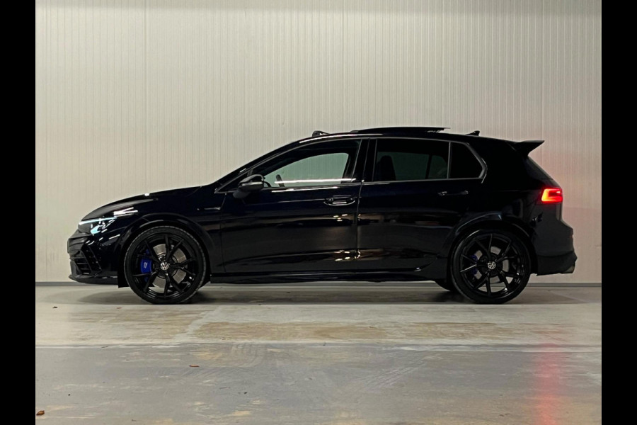 Volkswagen Golf 2.0 TSI R 4Motion | PANO | LEDER | HUD | H&K | NURBURGRING | AKRAPOVIC