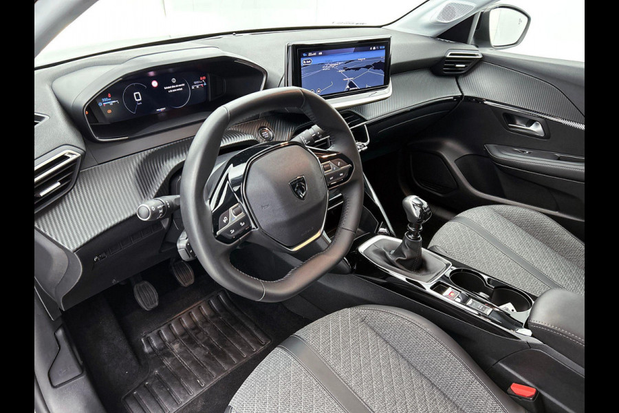 Peugeot 208 1.2 PureTech 100PK Allure AD-CRUISE | NAVI & CARPLAY | PRIVACY-GLASS
