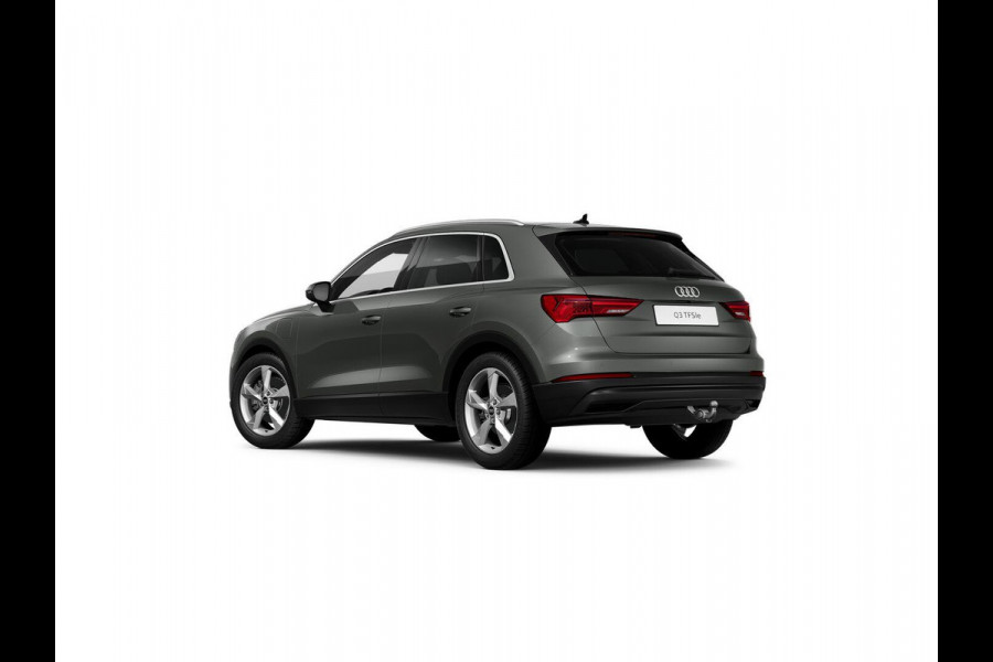 Audi Q3 45 TFSI e Business Edition 245pk | S-line interieur | Wegklapbare trekhaak | Navigatie | Keyless entry |
